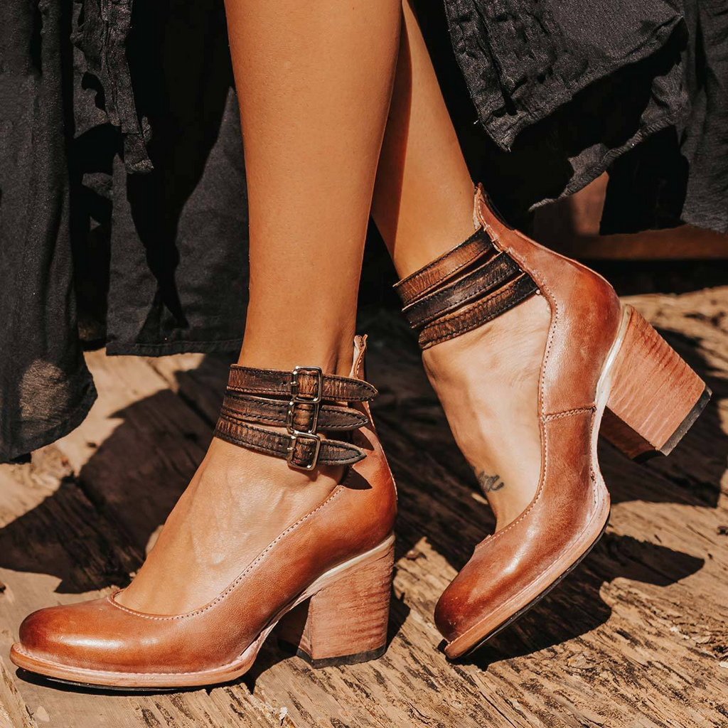 Verona | Vintage Ankle Strap Heels - Black Leather